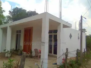 House in Aturugiriya Pore Bakmeegha Rd With 1st Floor Slab