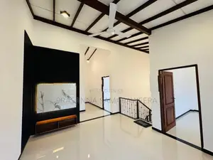 සුඛෝපභෝගී නවීනතම සුවිසල් දෙමහල් නිවස විකිණීමට