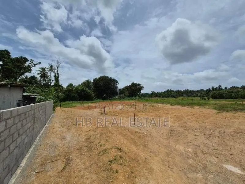 15 P Residential Bare Land For Sale Amaragoda Road