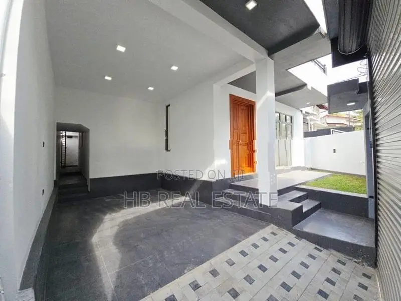 7 P Residential Brand New Luxury House for sale Honnanthara