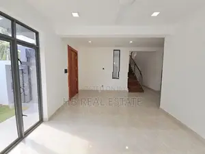 7 P Residential Brand New Luxury House for sale Honnanthara