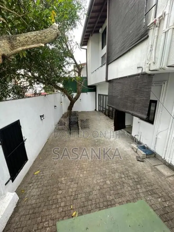 Nawala Koswatta Luxury House Available For Rent