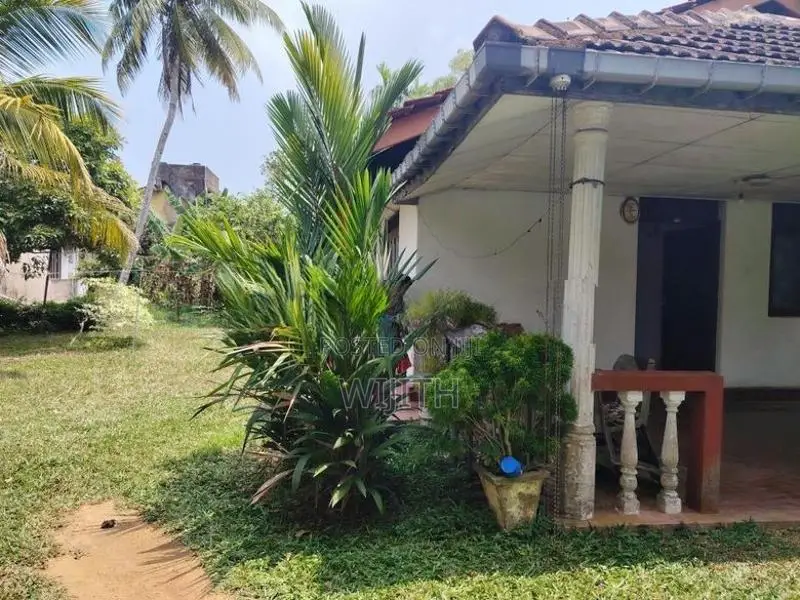සුපරි ඉඩක් විකිනිමට මහරගම පමුනුවෙි