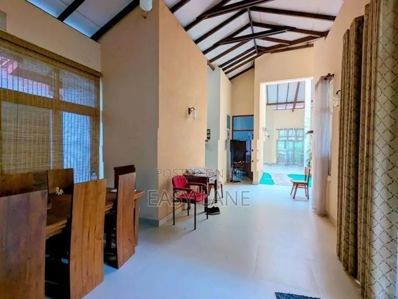 Kurunegala ගෘහ භාණ්ඩ සමඟ වටිනා නිවසක් විකිනීමට