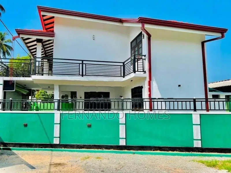 Good Living Newest Upstairs House For Sale In Negombo Daluwakotuwa