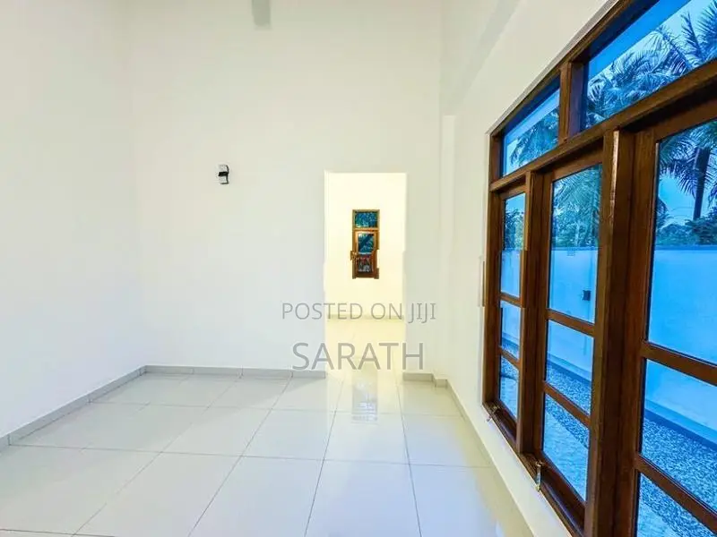 Super Single House Sale Athurugiriya