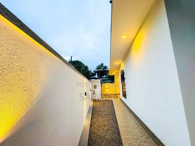 Super Single House Sale Athurugiriya