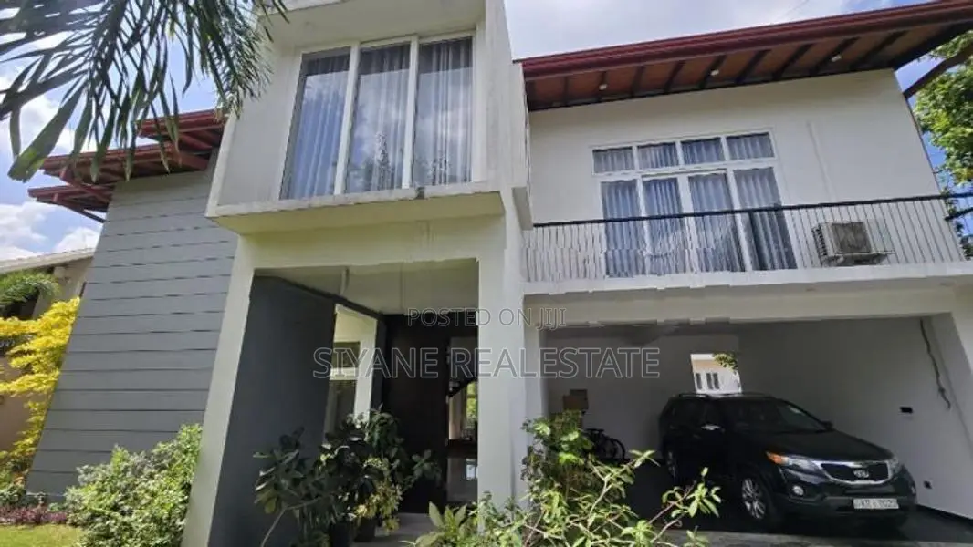 Luxury House For Sale Thalawathugoda