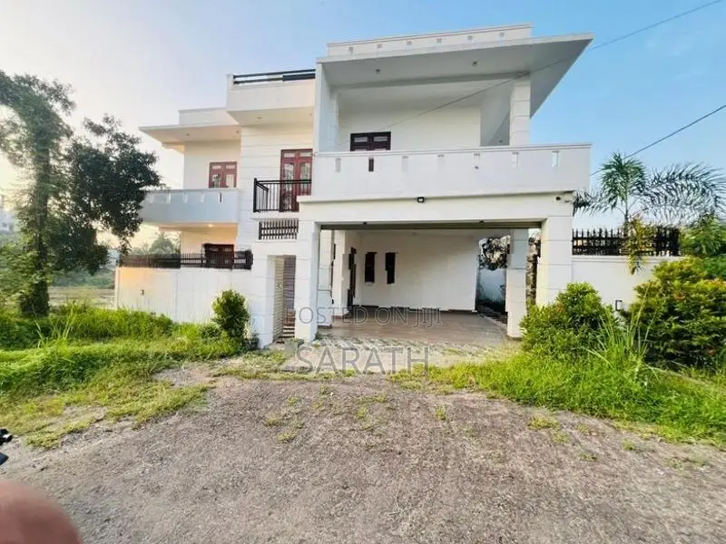 New Designed Brand House In Athurugiriya