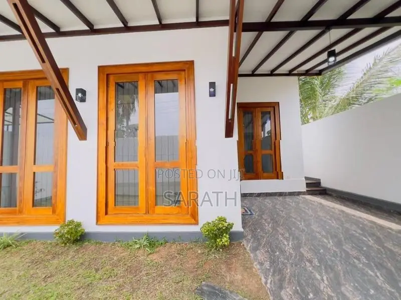 Brand New House For Sale Athurugiriya