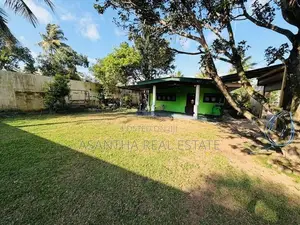 25.5 P With Property sale at Gane Watha Devala Road Piliyandala