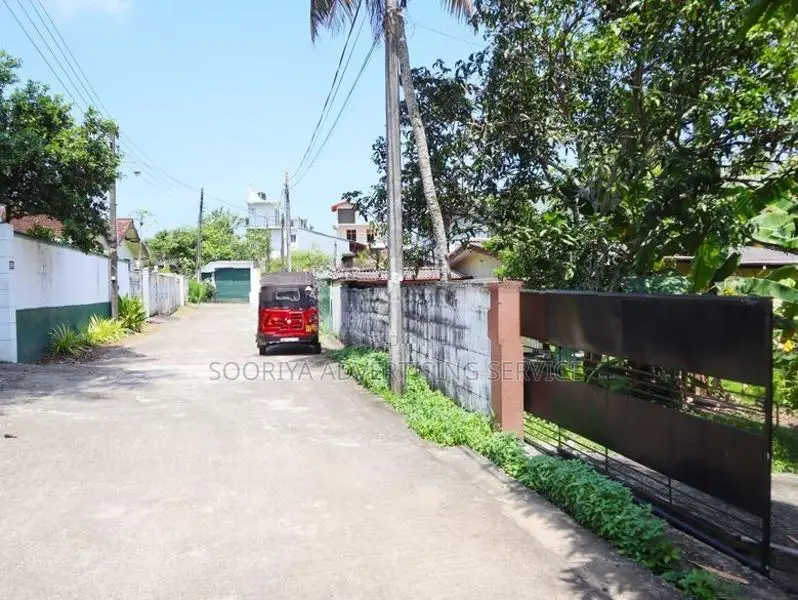 Pannipitiya Land for Sale