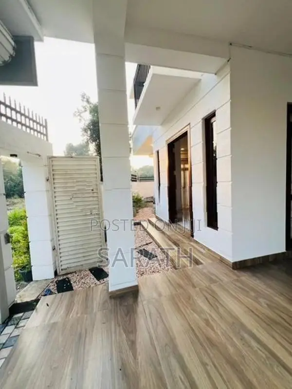 New Designed Brand House In Athurugiriya