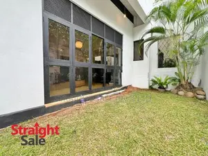 Four Bed House for Sale in Nugegoda [HS 08]