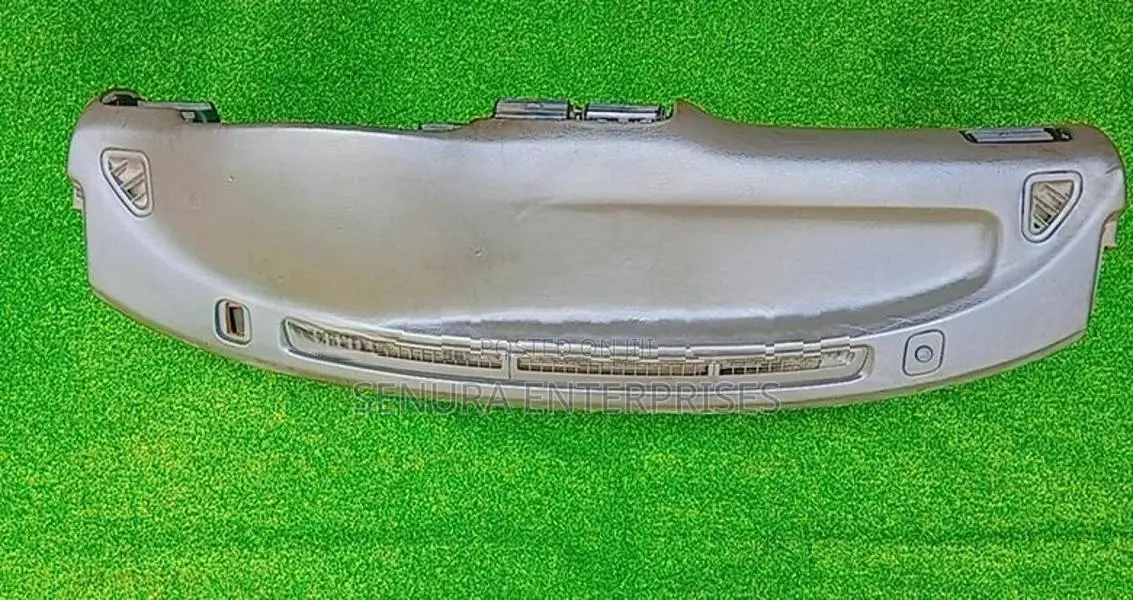 Toyota Hilux LN107 Dash Board Pannel
