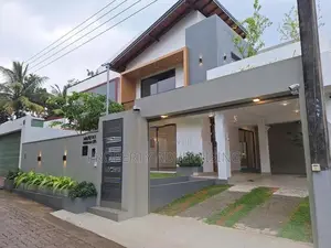 Luxury House for Sale in Piliyandala