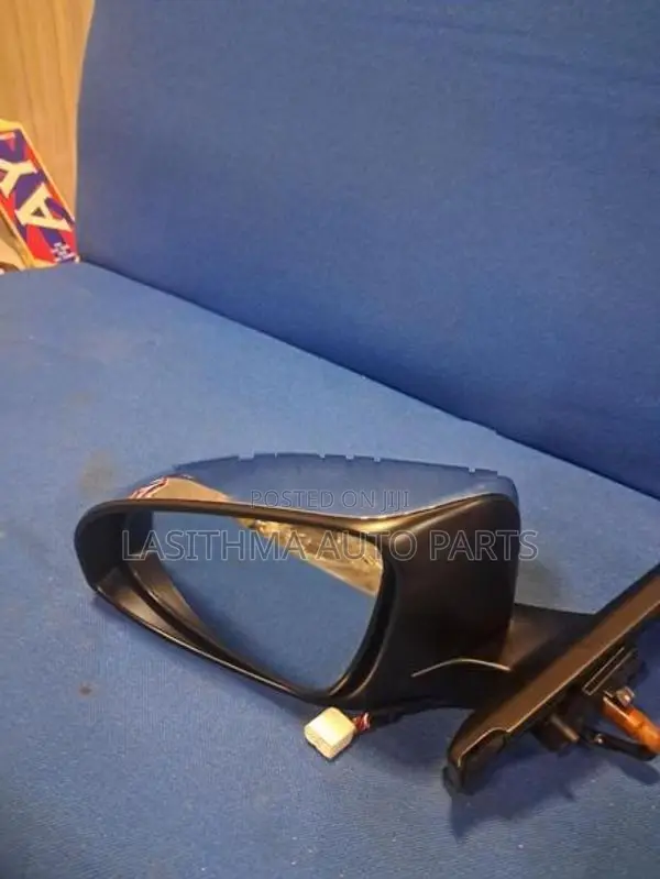 Vitz KSP 130 Side Mirror