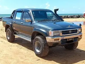 Toyota Hilux LN107 Dash Board Pannel