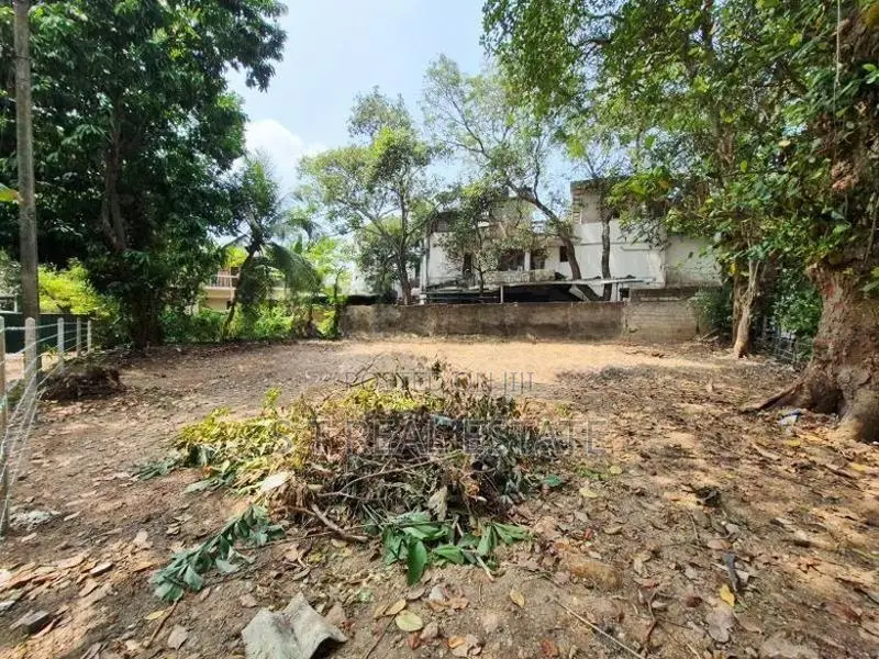 14P High Residential Bare Land For Sale In Nawala