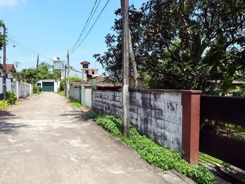 Pannipitiya Land for Sale