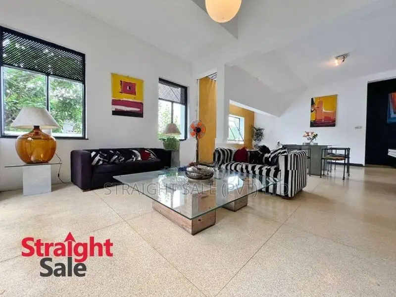 Four Bed House for Sale in Nugegoda [HS 08]
