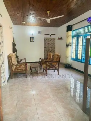 Tourist villa house for sale in Hikkaduwa