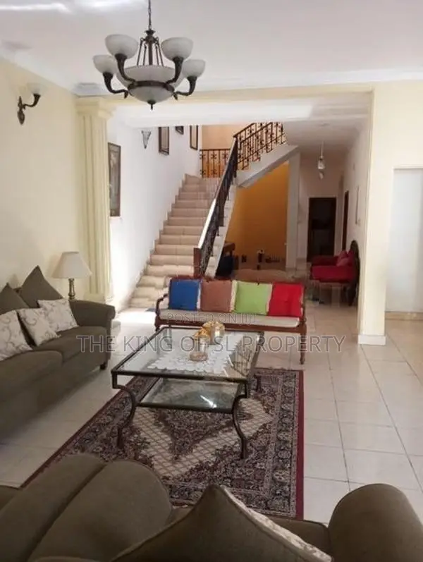 House for Sale in Nawala (Koswatta)