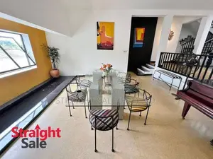 Four Bed House for Sale in Nugegoda [HS 08]