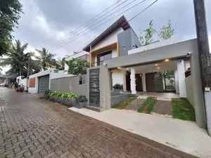 Luxury House for Sale in Piliyandala