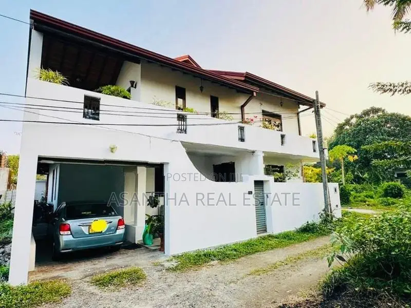 (AFA953) 02 Story House for sale in Temple Road Maharagama