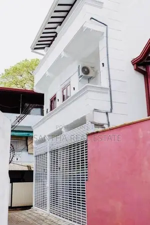 (AFA989) 04 Storey Luxury New House Sale Dehiwala
