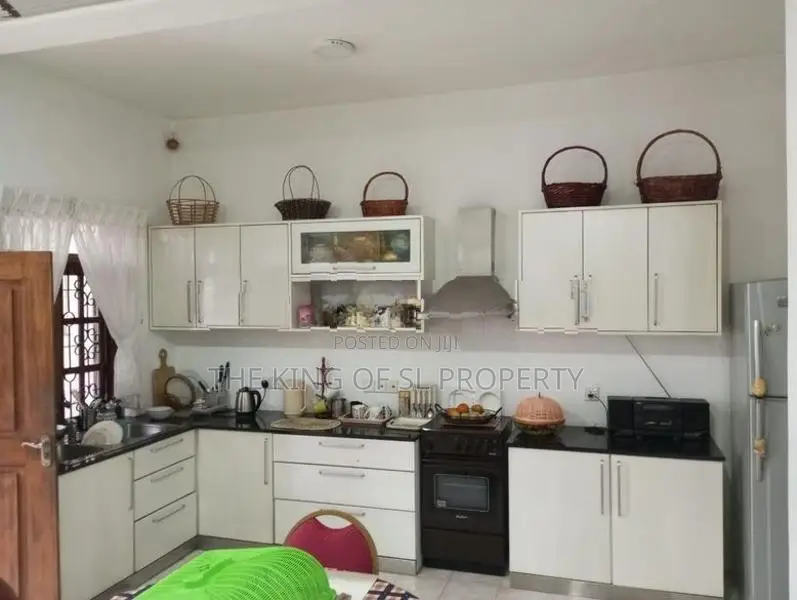 House for Sale in Nawala (Koswatta)