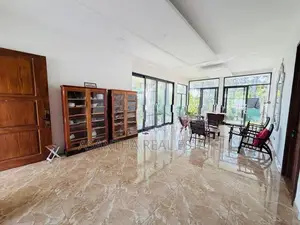 (AFA999) Luxury 5-Bedroom Home for Sale - Thalawathugoda