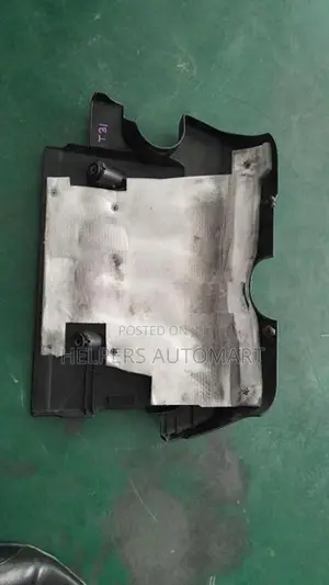 Nissan X Trail Engine Top Cover