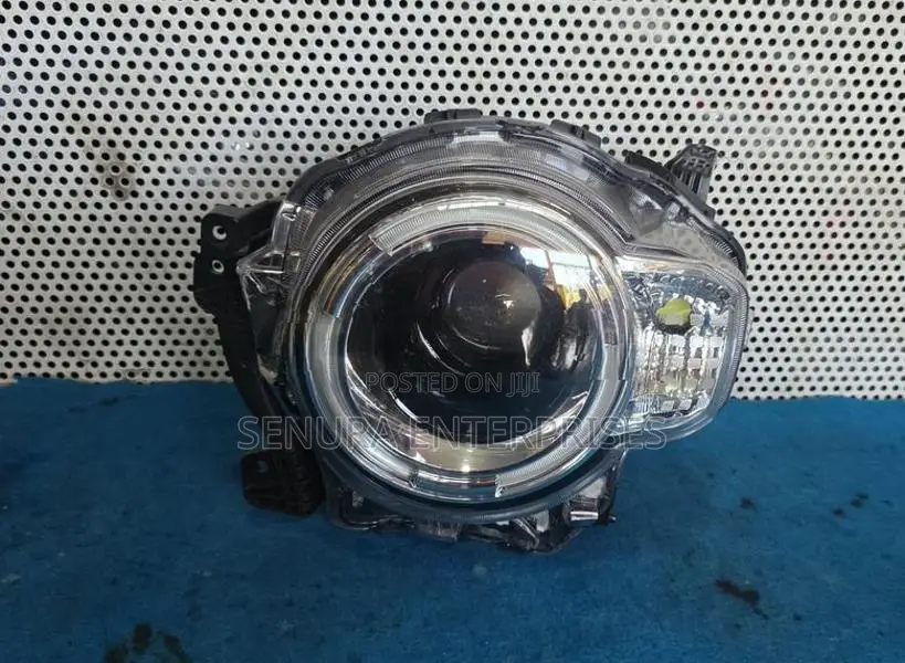 SUZUKI HUSTLER MR52S HEAD LIGHT LH