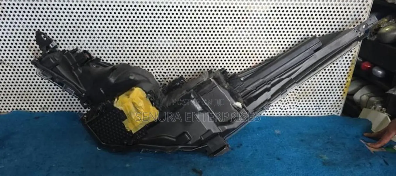 TOYOTA CH R HEAD LIGHT RH
