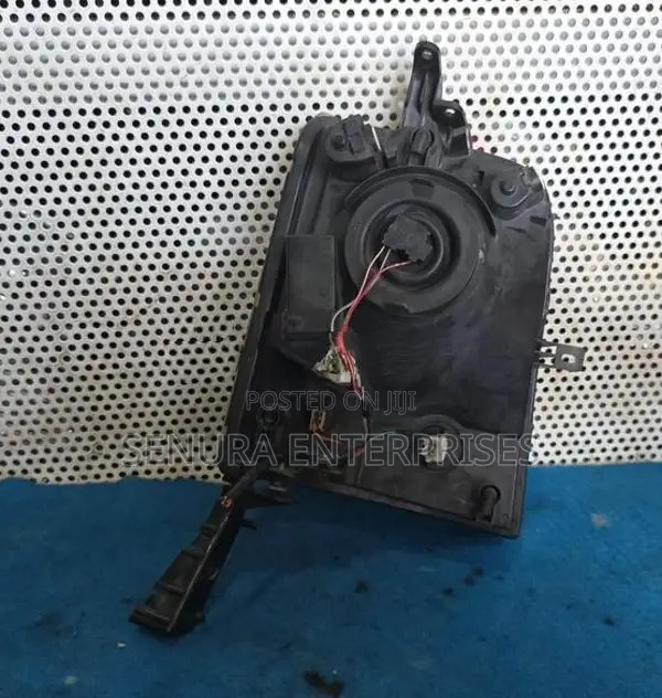 SUZUKI EVERY DA64W HEAD LIGHT LH