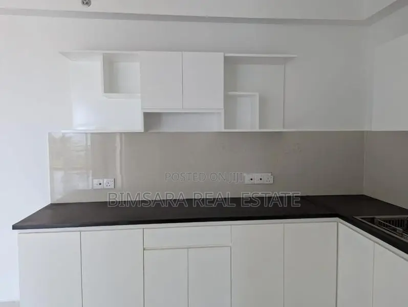 Brand New 1-Bedroom Sea View Apartment – Uswetakeiyawa | SA01569