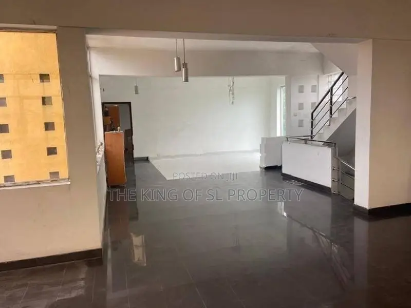 Building for Sale in Kelaniya