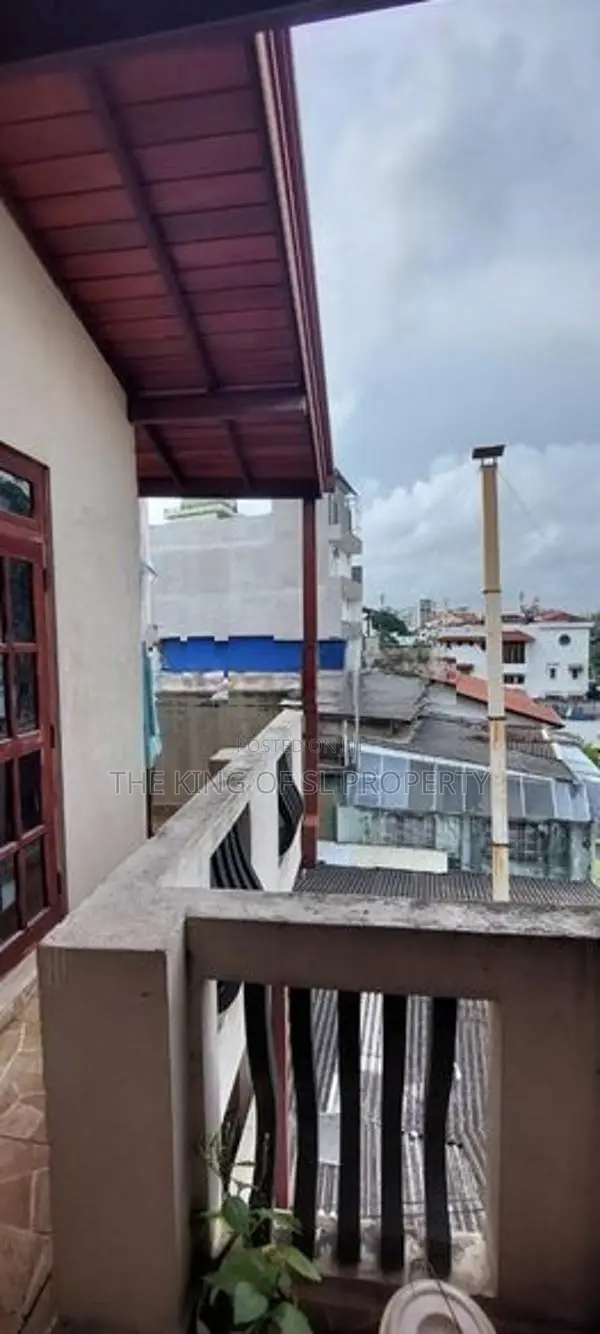 Building for Sale in Colombo 05