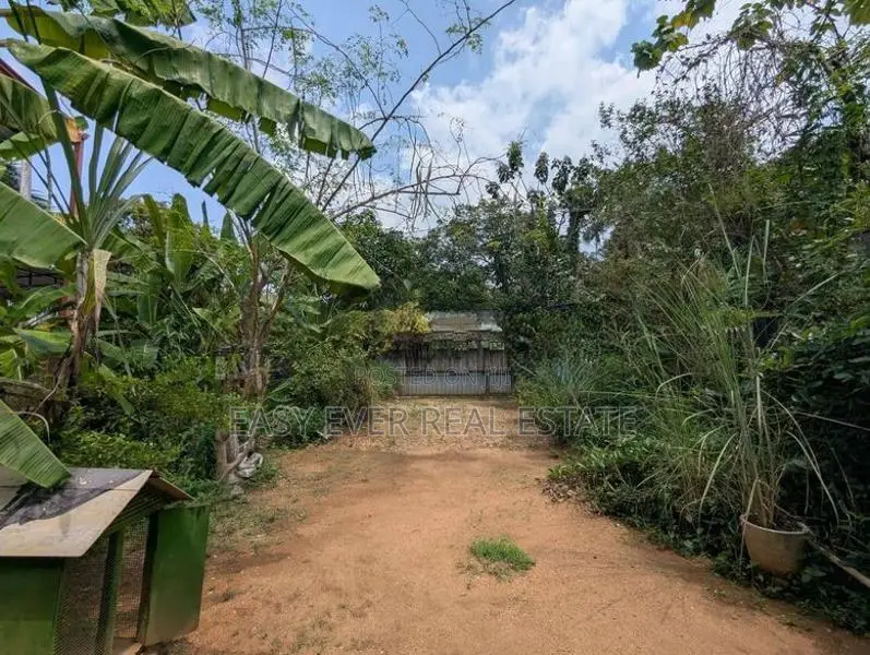 Land for sale in Hanwella