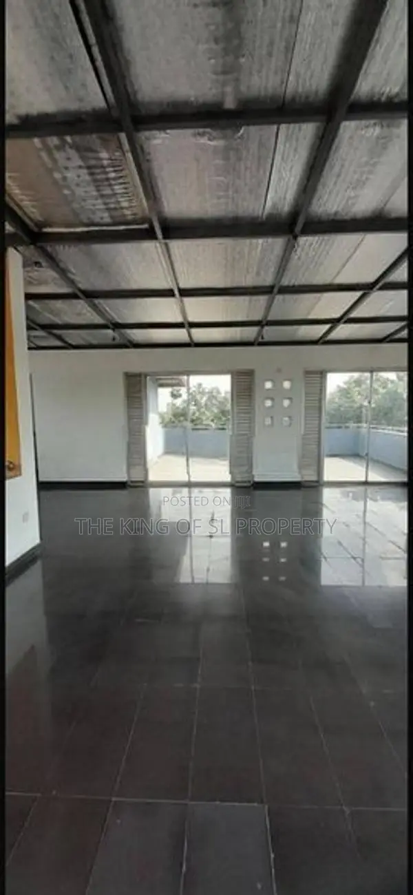 Building for Sale in Kelaniya