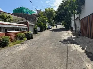(AFA11) 10 P Property Sale At Ruwan Mawatha Colombo 05 –