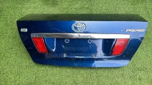 Toyota Premio 240 Dicky Door