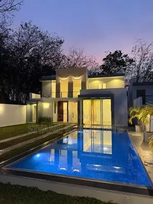 Beautiful House With Swimming Pool For Sale Piliyandala