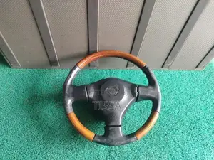Nissan Sunny N16 Steering wheel