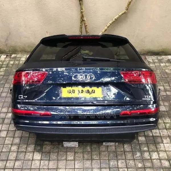 Genuine Audi Q7 S Line 2018 dicky door bumper lights windscreen