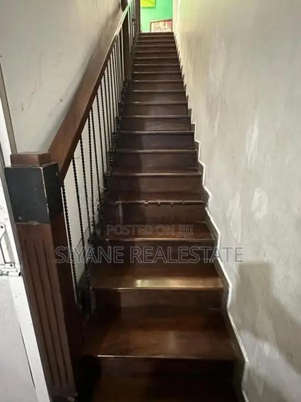House with Main Road Access for Sale – Battaramulla