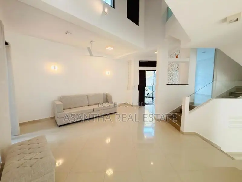 (AF672) 02 Storey House for Sale in Salawa Road, Nugegoda