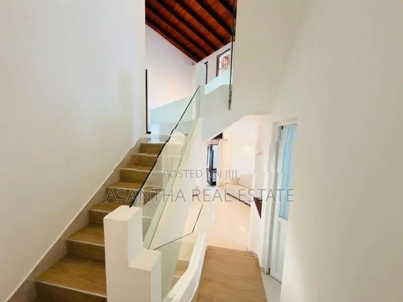 (AF672) 02 Storey House for Sale in Salawa Road, Nugegoda